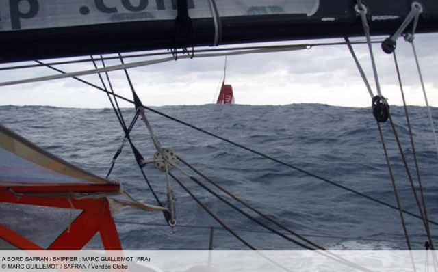 Vendee Globe: tutti in aiuto di Yann Elies